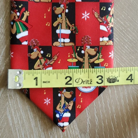Hallmark Yule Tie Greetings by MMG necktie - Picture 3 of 5